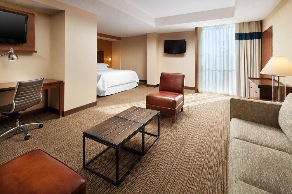 Courtyard San Jose Airport Hotel Exterior photo