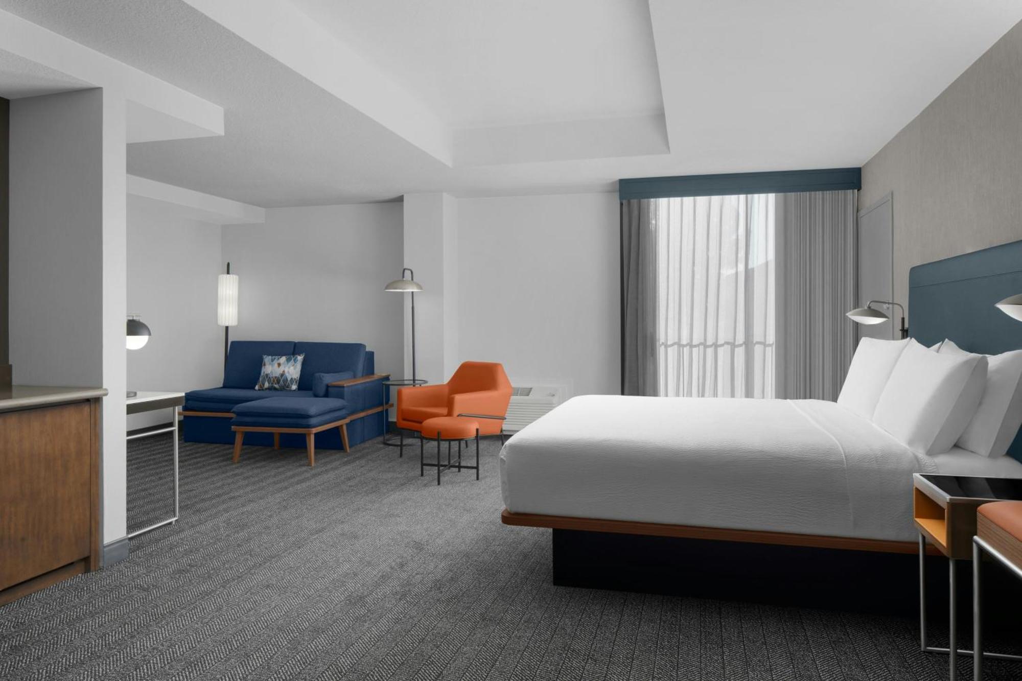 Courtyard San Jose Airport Hotel Exterior photo